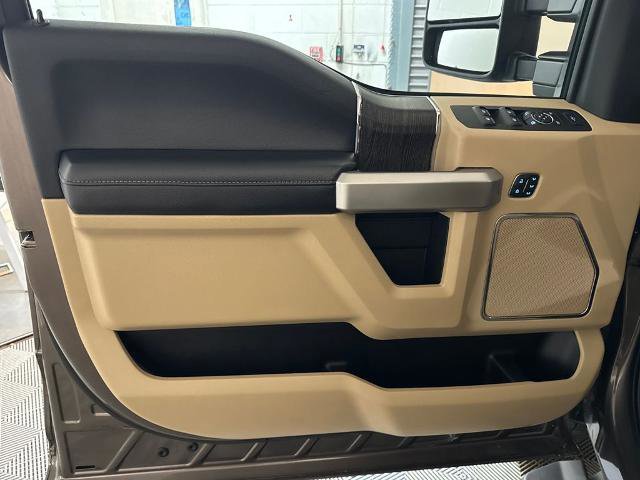 Certified 2020 Ford F350 Lariat w/ Lariat Ultimate Package image 16