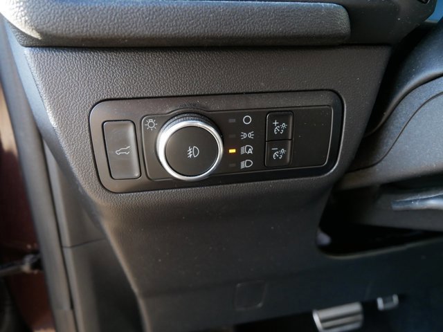 Certified 2023 Ford Escape ST-Line Select w/ Tech Pack #2 image 17