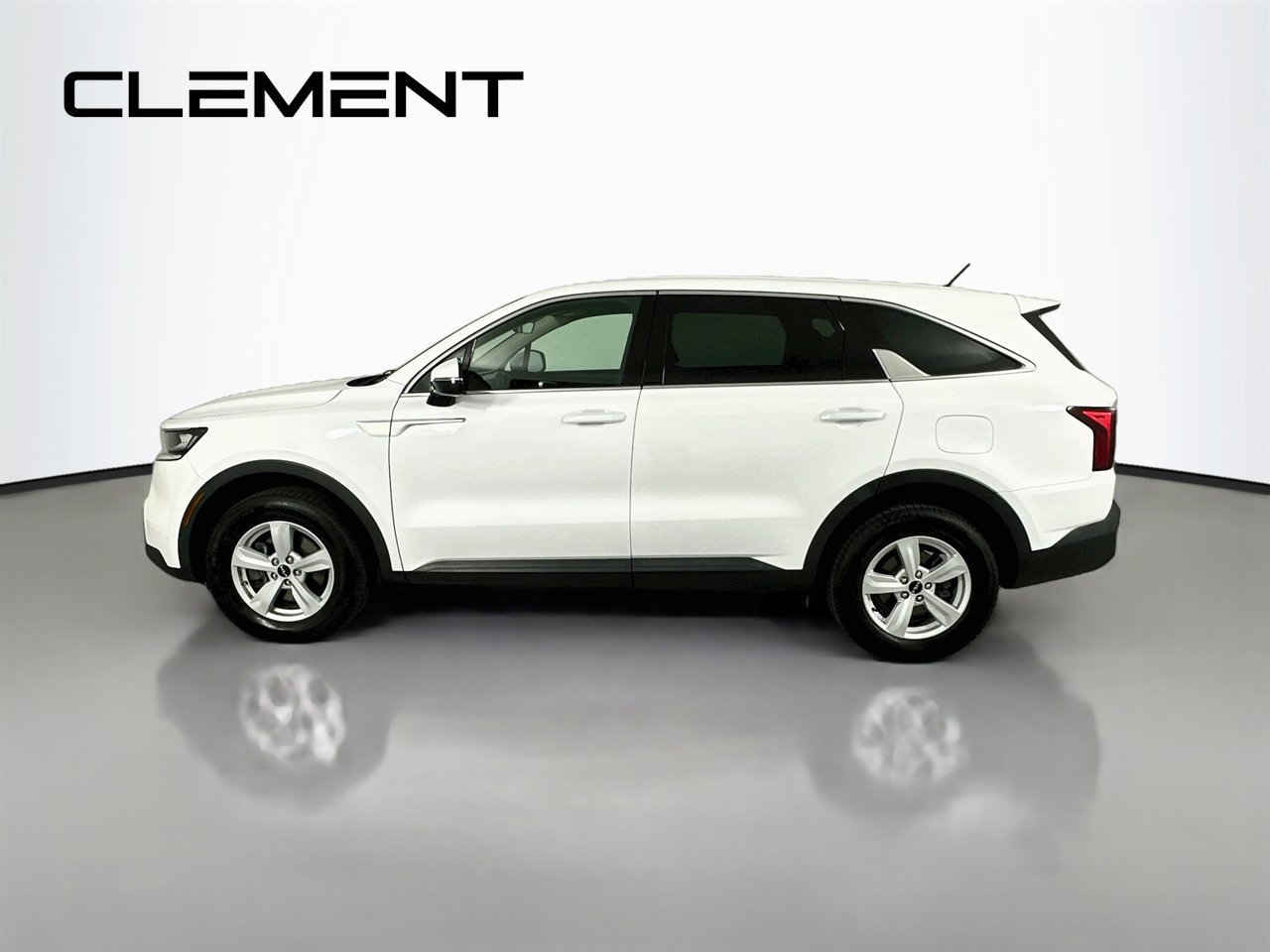 Used 2022 Kia Sorento LX AWD/4WD image 6