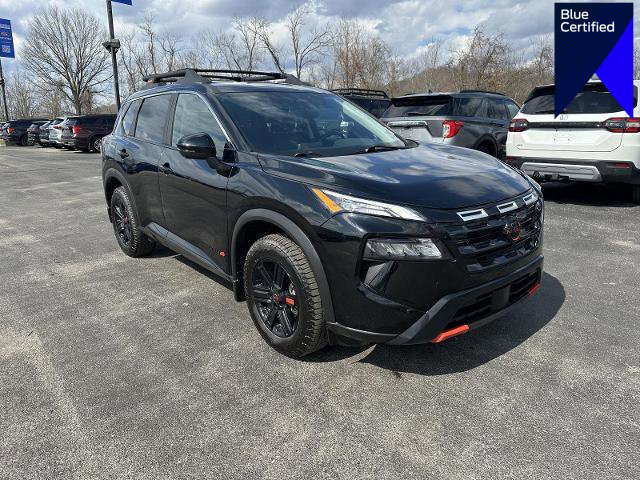 Used 2025 Nissan Rogue SV w/ Rock Creek Premium Package image 1