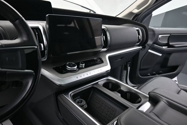 Certified 2025 Ford Expedition Max Platinum AWD/4WD image 16