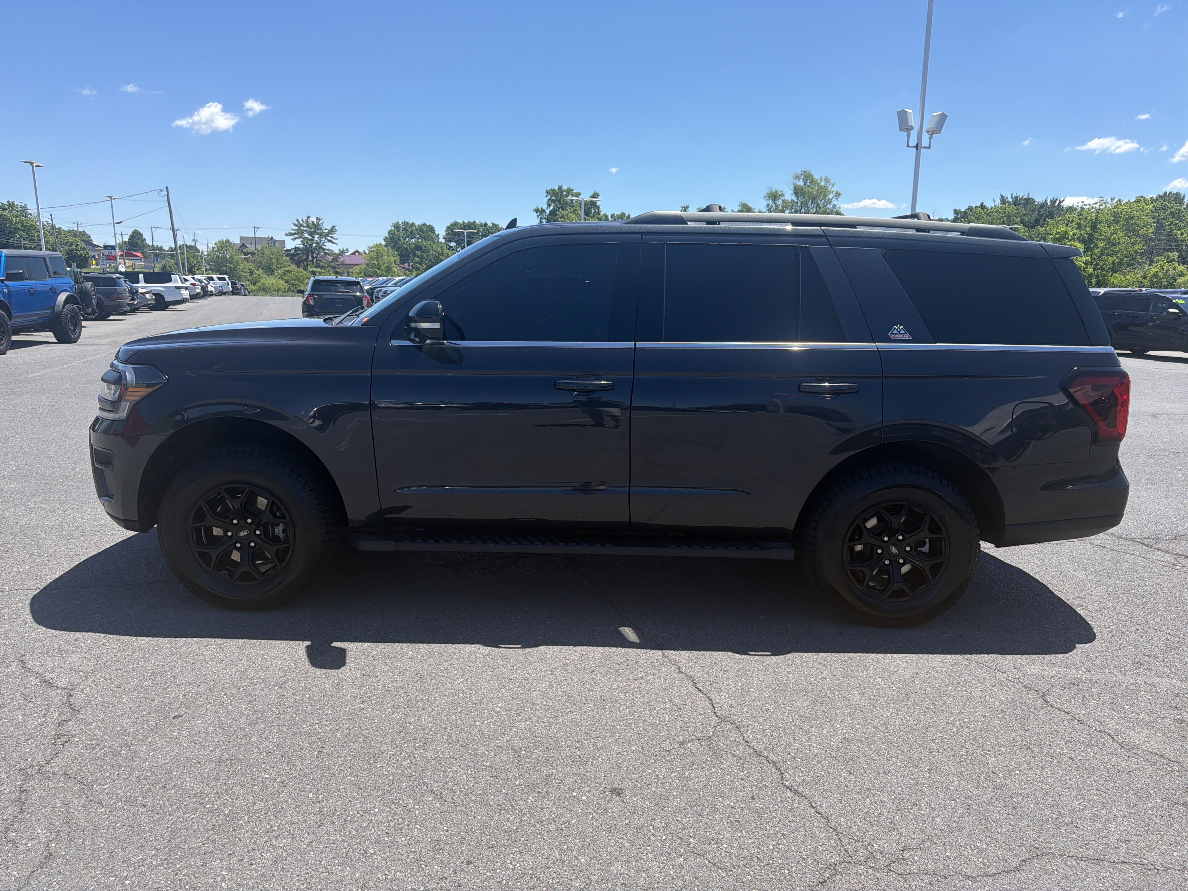 Certified 2022 Ford Expedition Timberline AWD/4WD image 7
