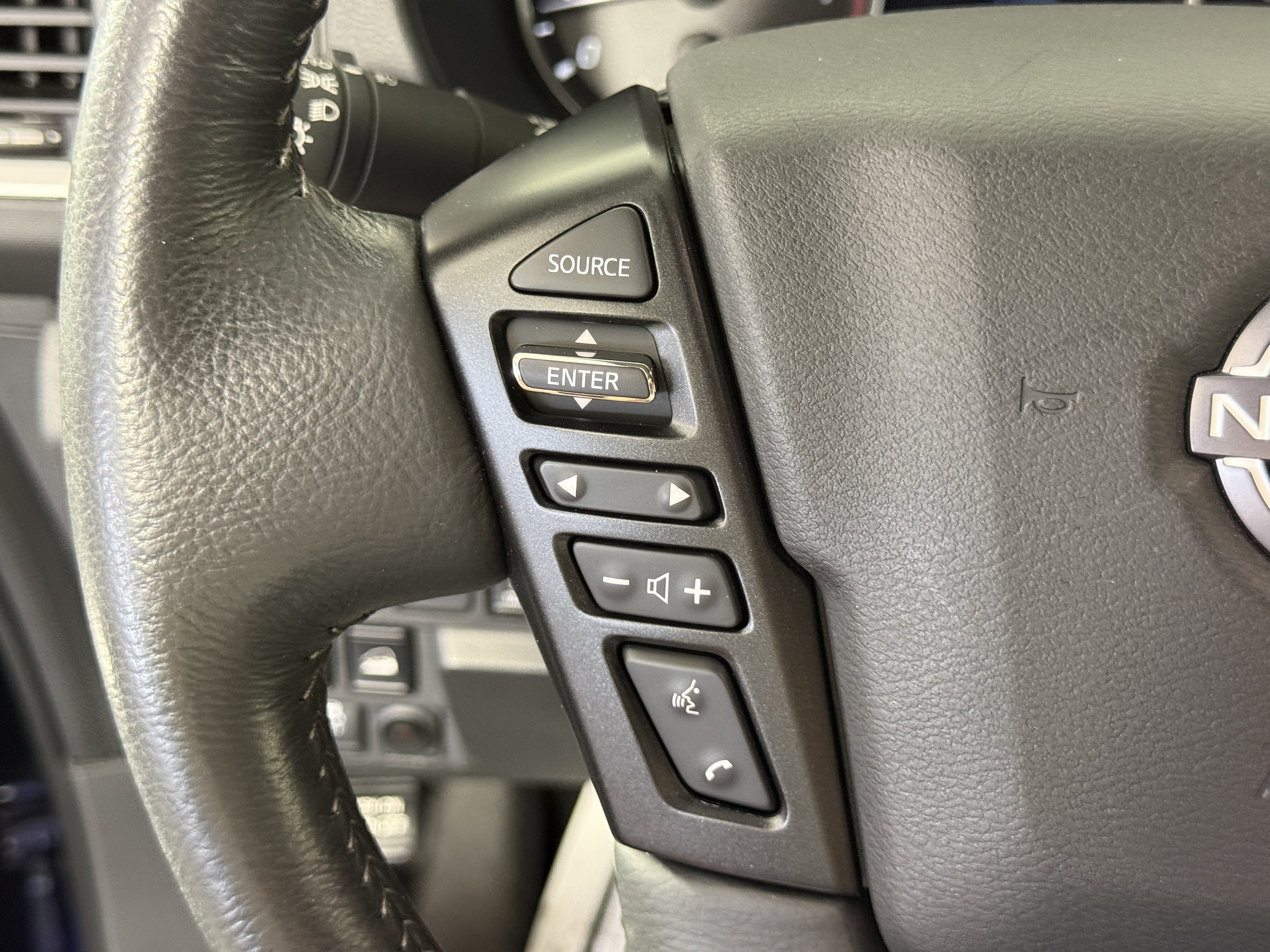 Used 2022 Nissan Frontier SV w/ SV Premium Package AWD/4WD image 28