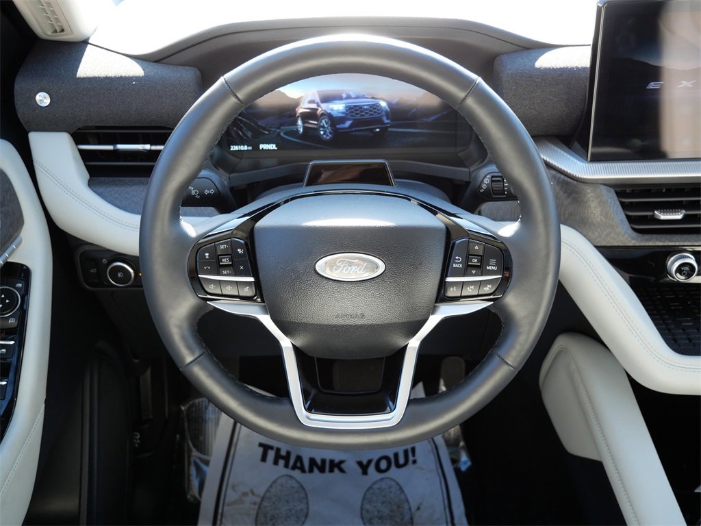 Certified 2025 Ford Explorer Platinum w/ Ultimate Package image 13