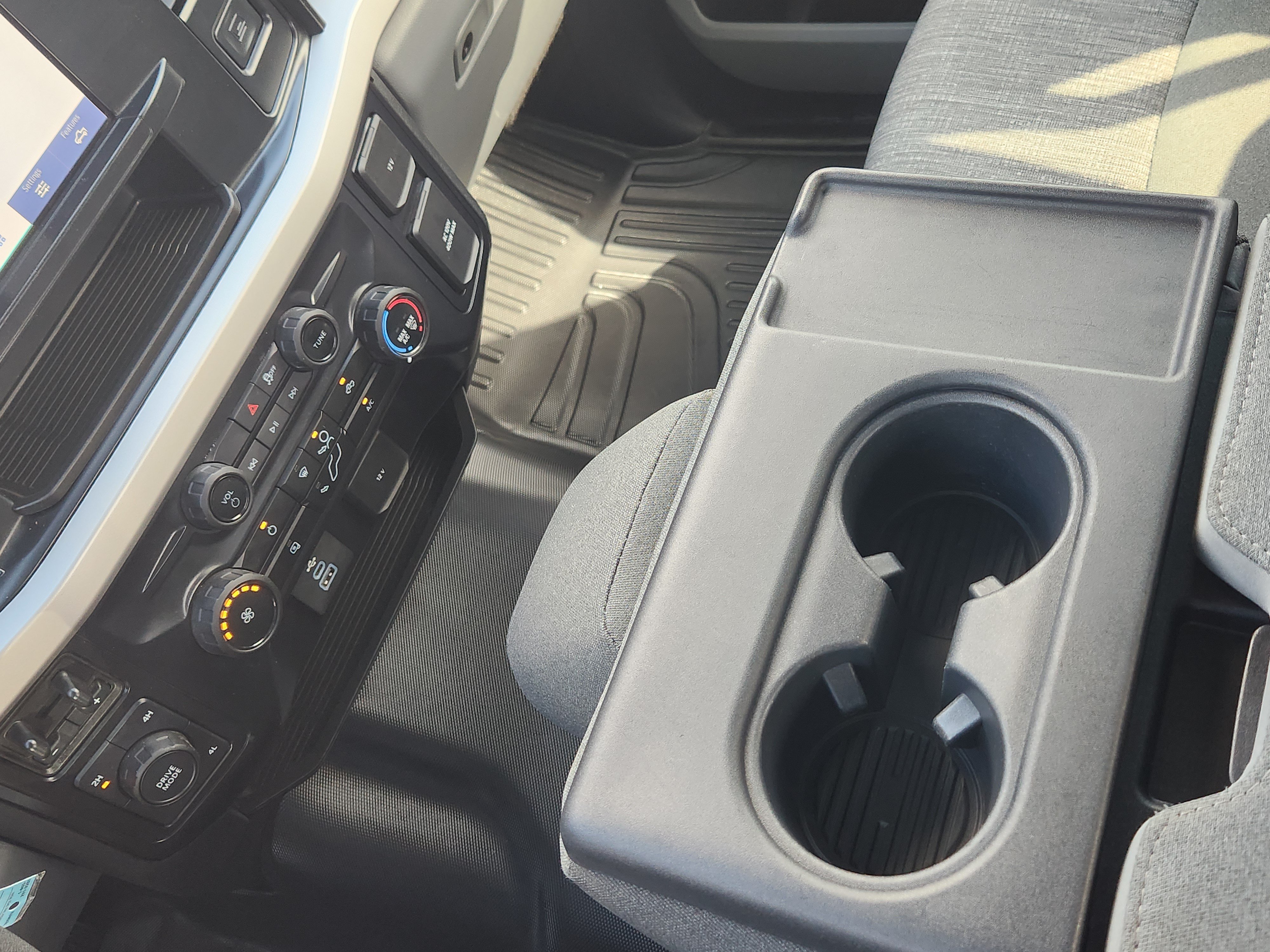 Certified 2025 Ford F250 XLT AWD/4WD image 15