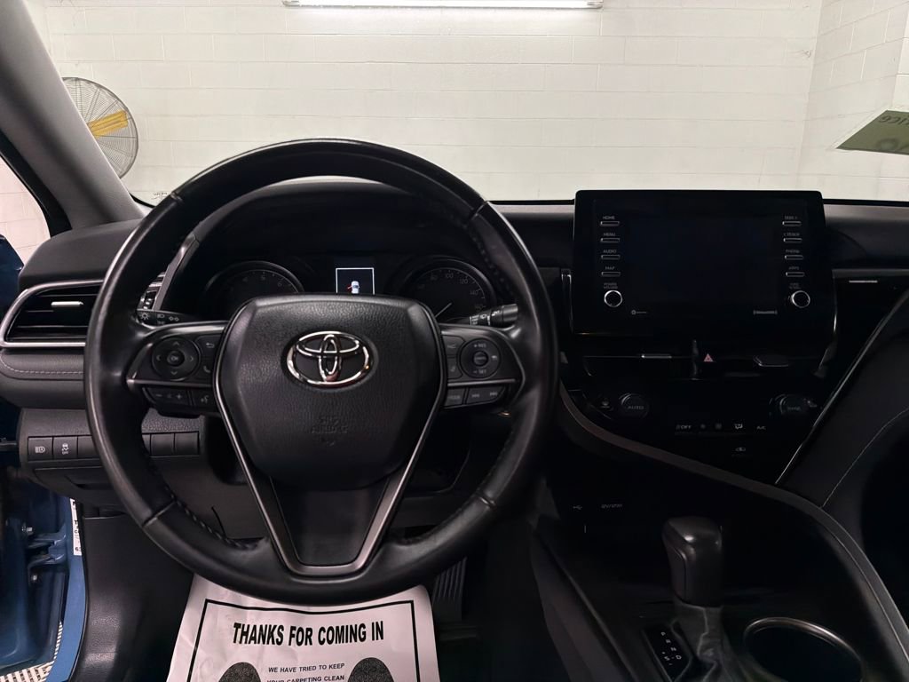 Used 2023 Toyota Camry SE image 8