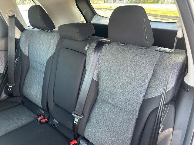 Used 2022 Nissan Rogue SV FWD image 27