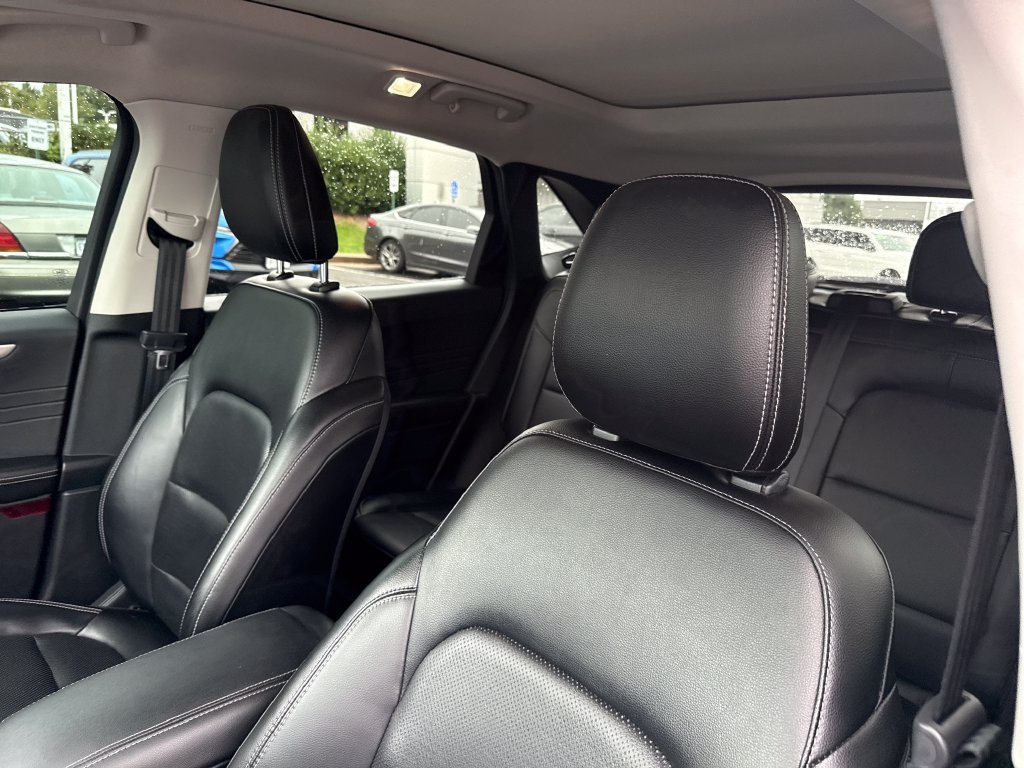 Certified 2022 Ford Escape SEL AWD/4WD image 13