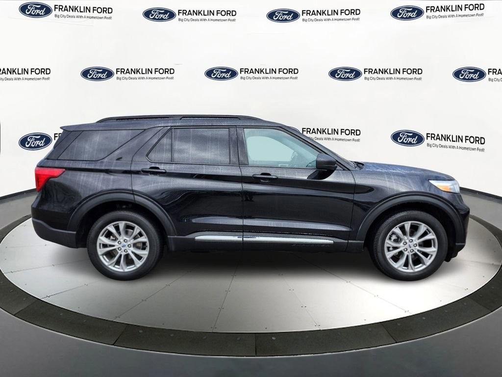 Certified 2022 Ford Explorer XLT w/ Equipment Group 202A image 6