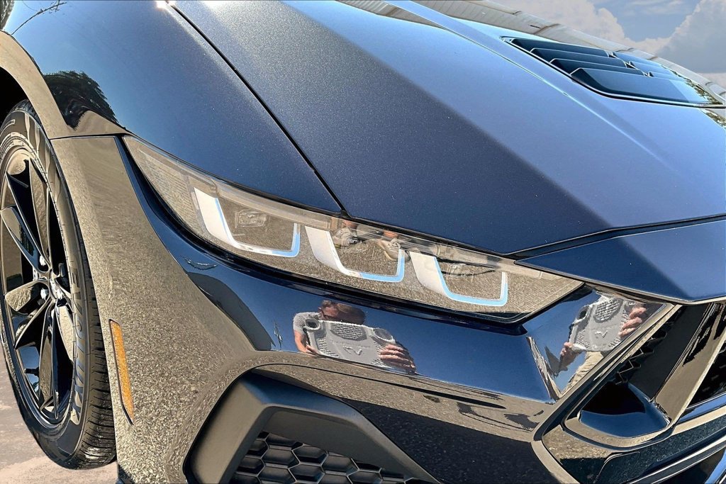 Certified 2024 Ford Mustang GT RWD image 32