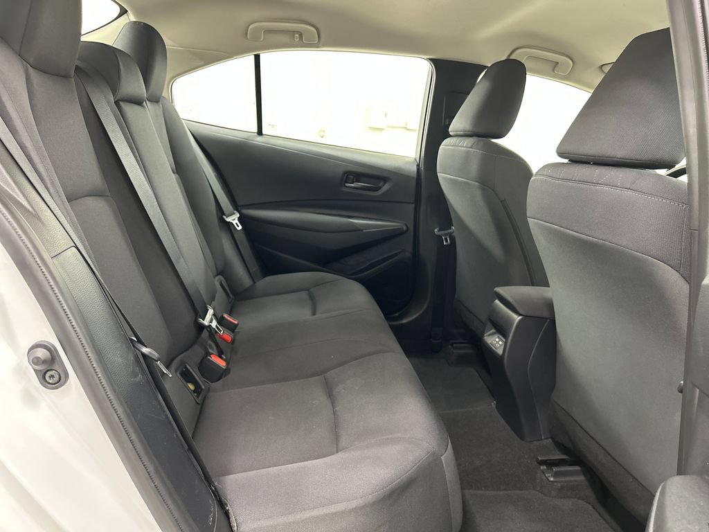 Used 2026 Toyota Corolla LE FWD image 17