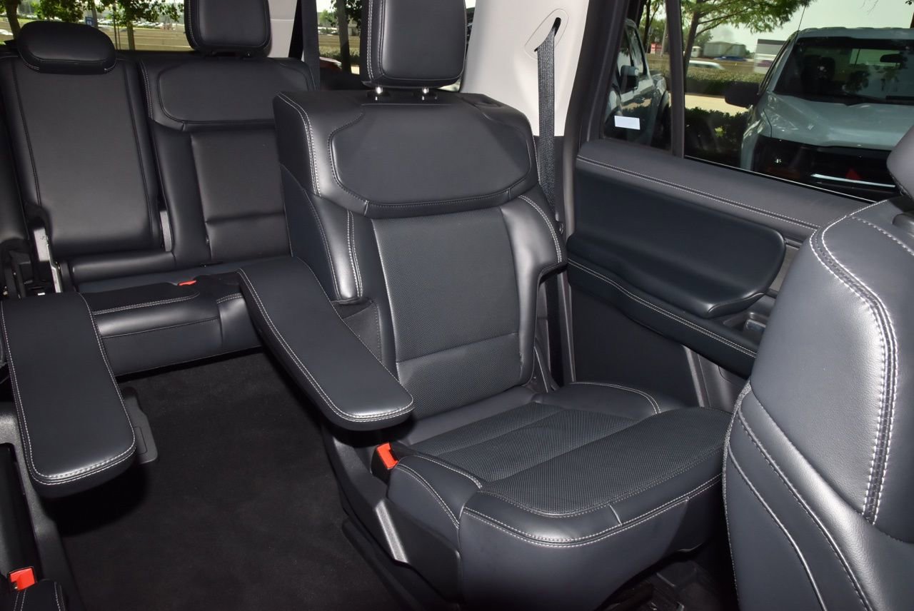 Certified 2025 Ford Expedition Max Platinum AWD/4WD image 22