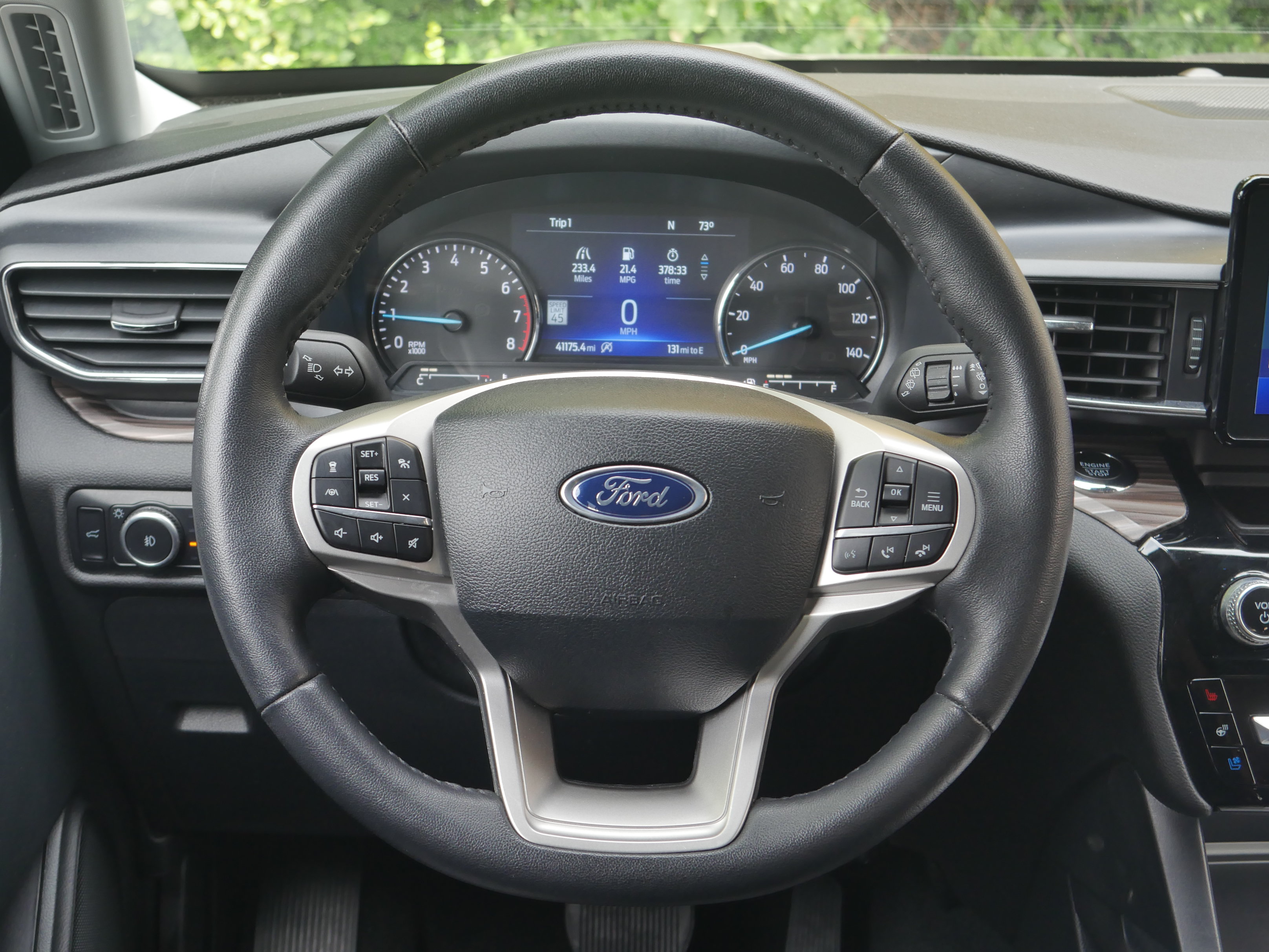 Certified 2024 Ford Explorer Limited AWD/4WD image 6