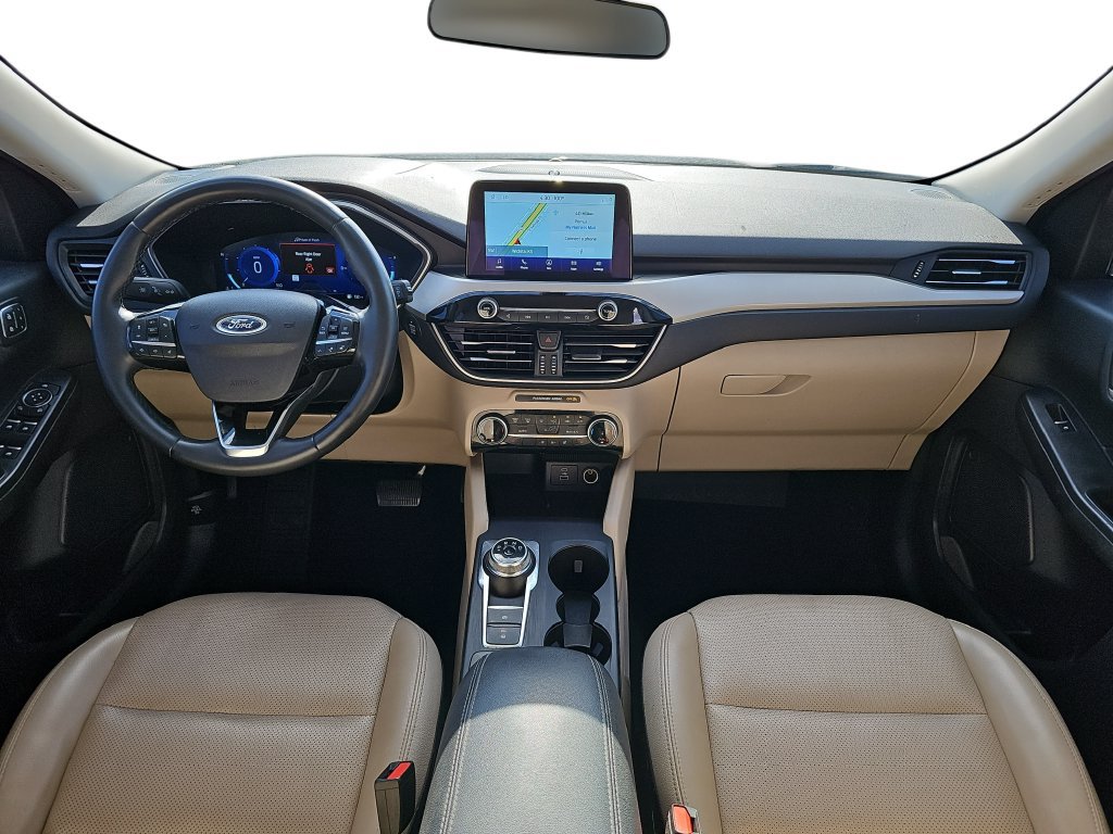 Certified 2022 Ford Escape SEL w/ Technology Package AWD/4WD image 9
