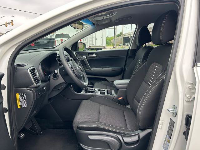 Used 2018 Kia Sportage LX AWD/4WD image 15