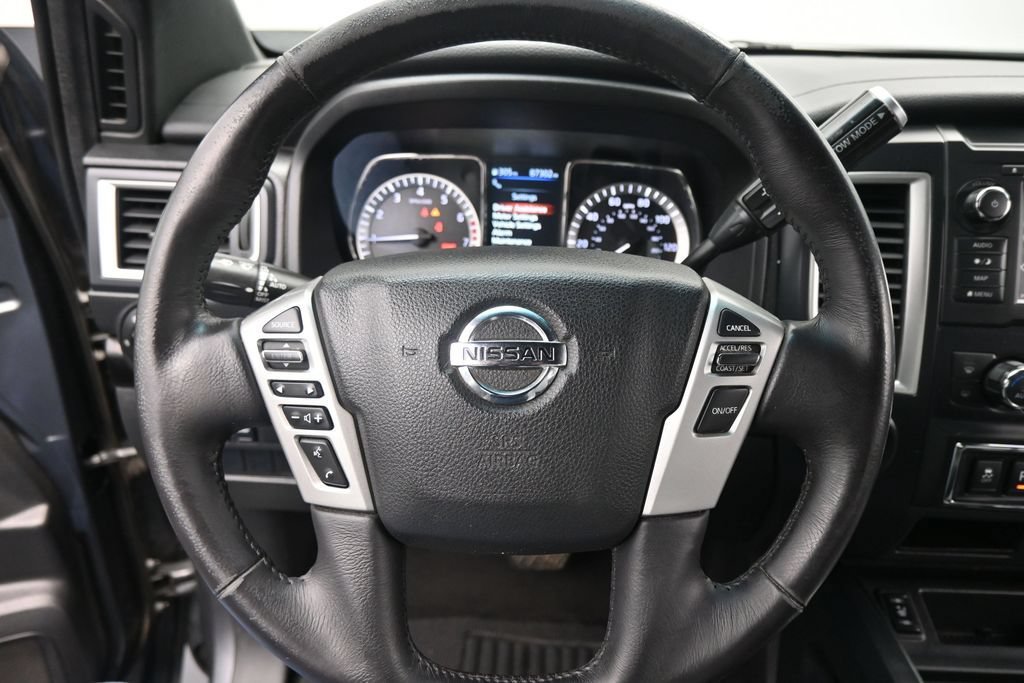 Used 2019 Nissan Titan SV w/ SV Convenience Package RWD image 14