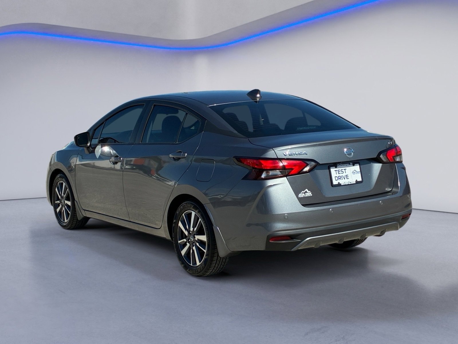 Used 2021 Nissan Versa SV FWD image 7