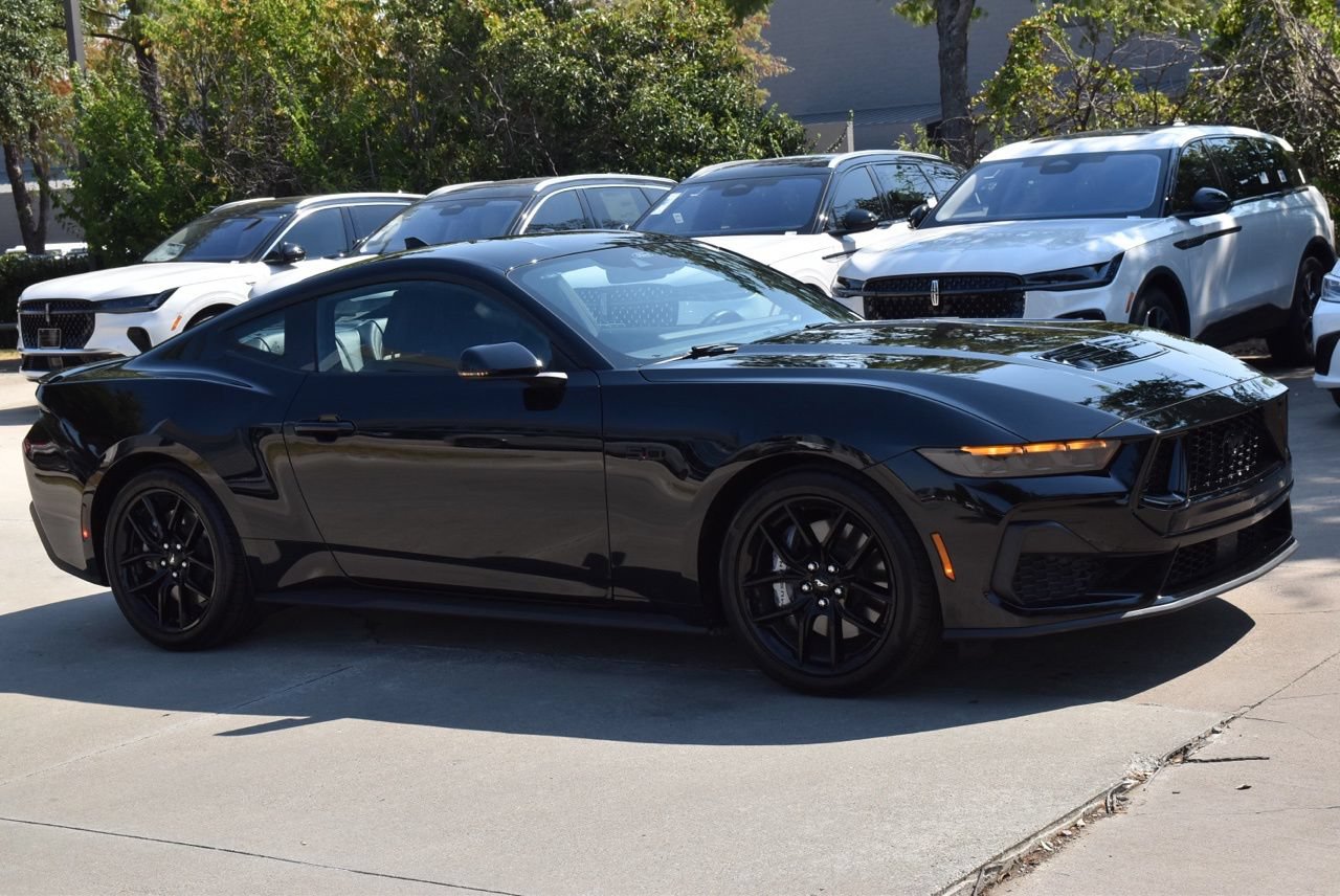 Certified 2026 Ford Mustang GT Premium RWD image 5