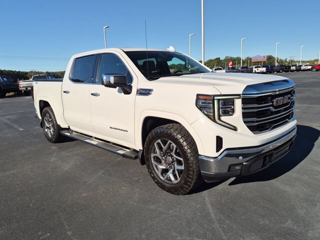 Used 2024 GMC Sierra 1500 SLT w/ SLT Premium Package AWD/4WD image 2