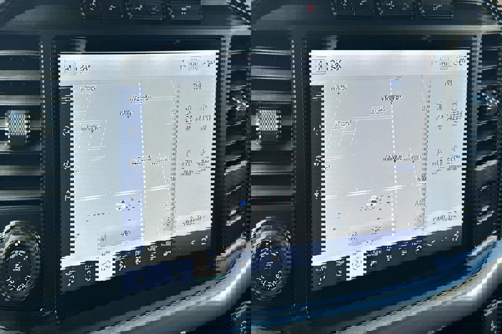 Certified 2023 Ford F150 Lariat w/ Equipment Group 502A High image 18