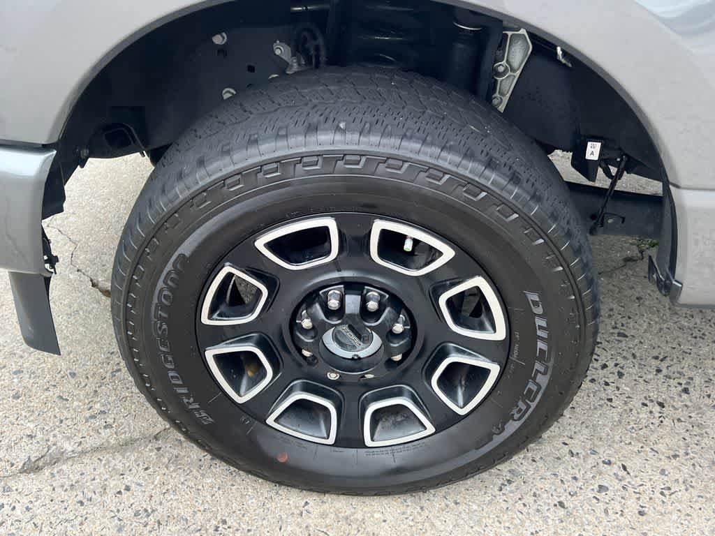 Certified 2024 Ford F350 Platinum AWD/4WD image 11