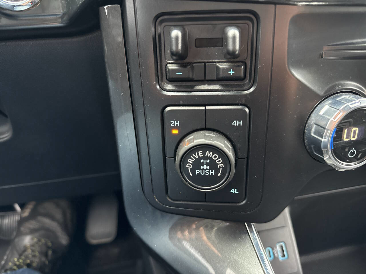 Certified 2021 Ford F150 XLT w/ Equipment Group 302A High image 47