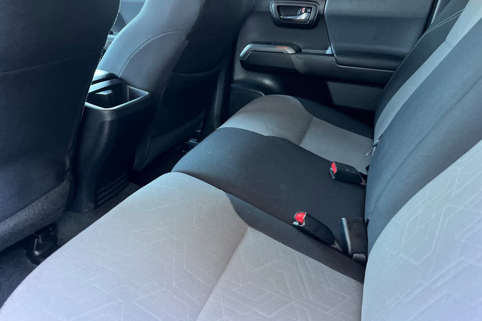 Used 2021 Toyota Tacoma TRD Sport w/ Technology Package RWD image 10