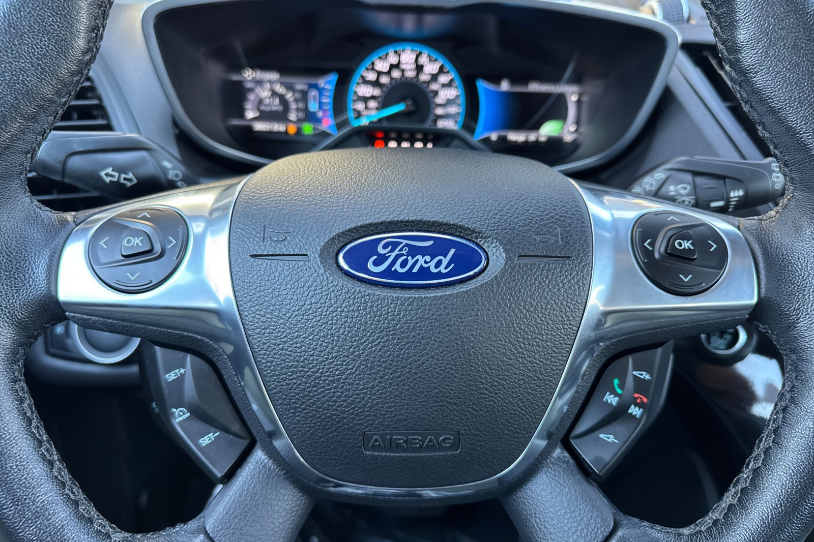 Certified 2017 Ford C-MAX Titanium w/ Equipment Group 301A FWD image 25