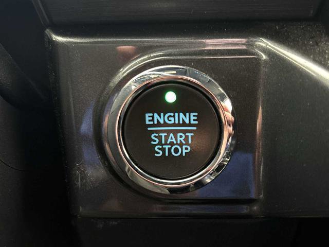 Certified 2022 Ford F150 XLT w/ Equipment Group 302A High image 15