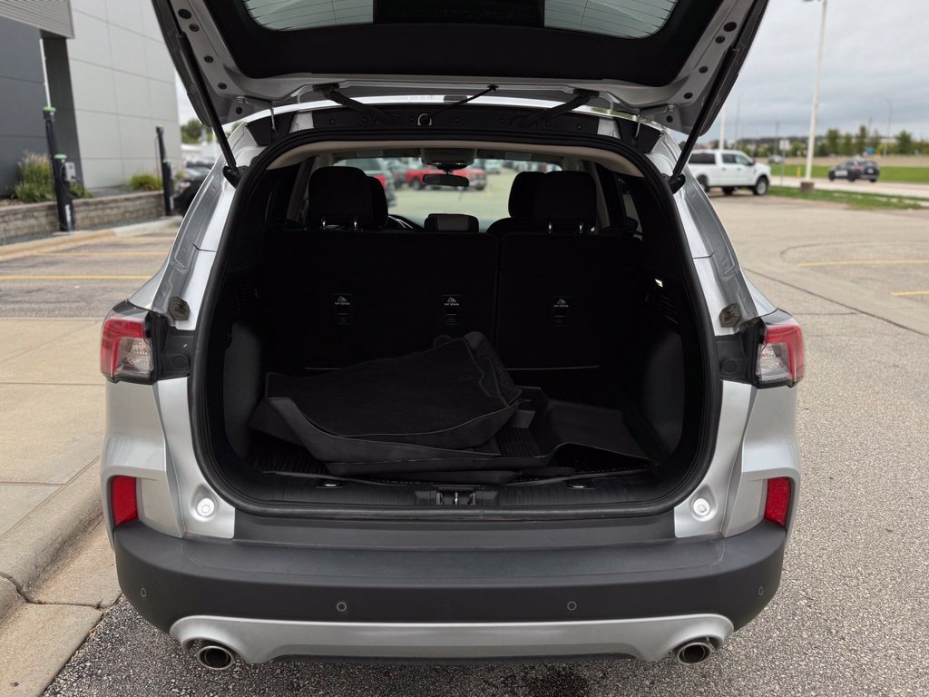 Certified 2020 Ford Escape SE Sport AWD/4WD image 39