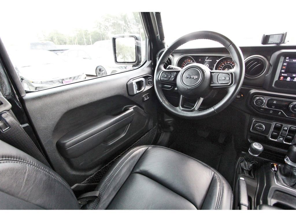 Used 2022 Jeep Wrangler Unlimited Sport AWD/4WD image 7