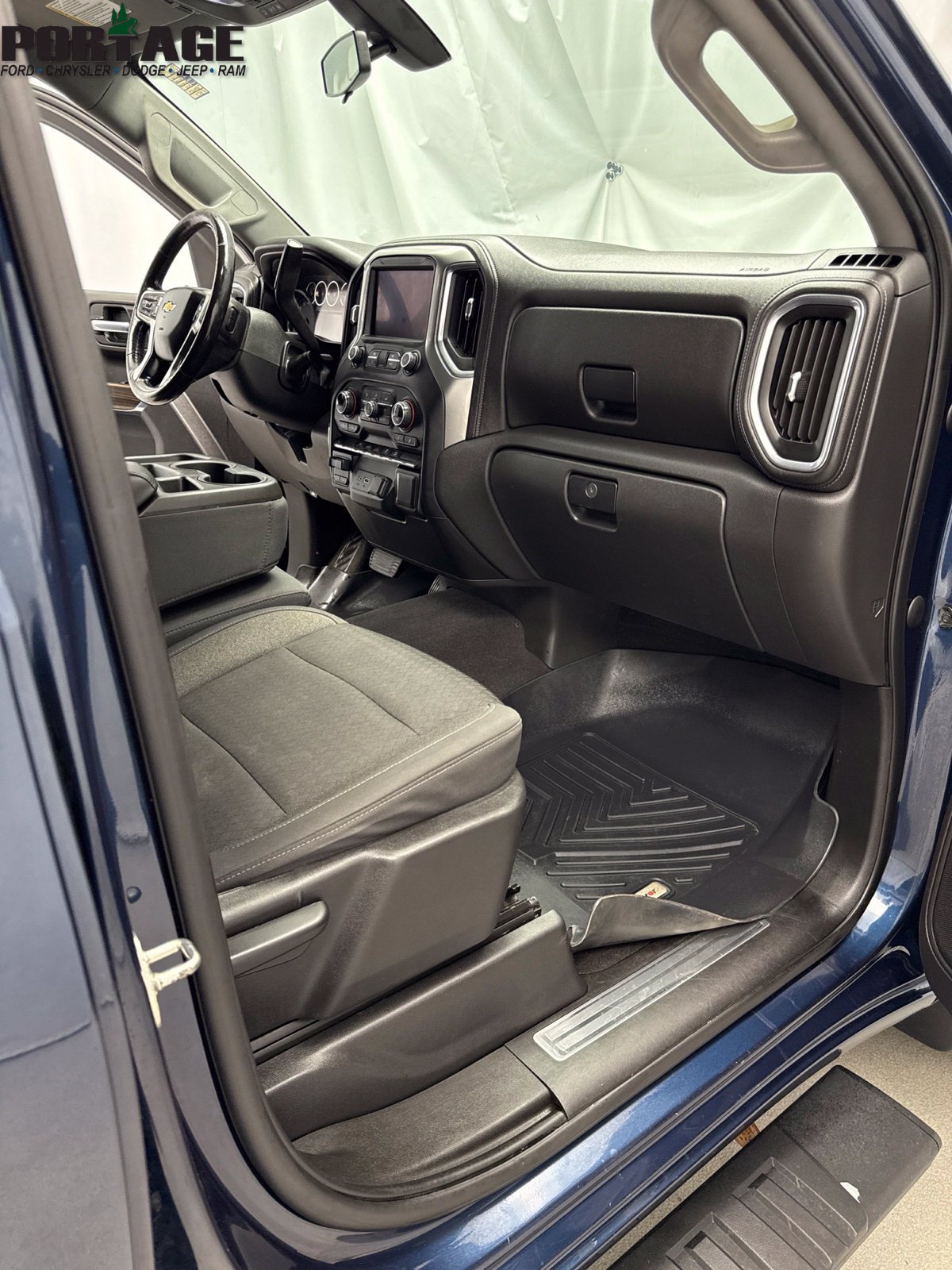 Used 2020 Chevrolet Silverado 1500 LT w/ All-Star Edition AWD/4WD image 29