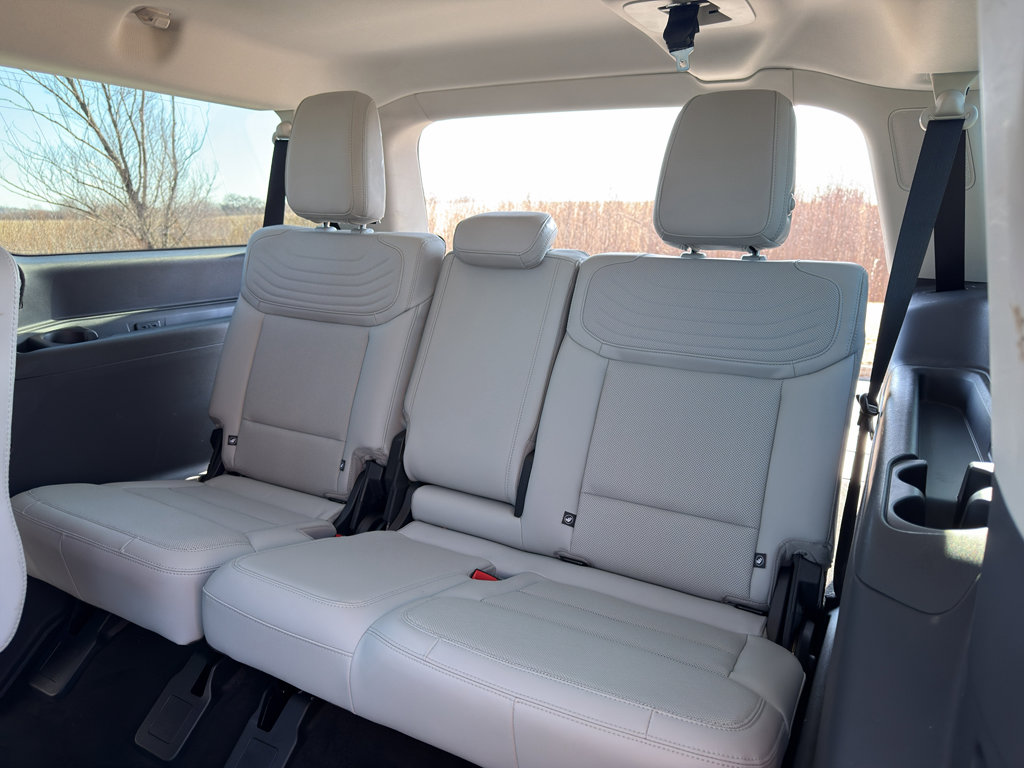 Certified 2025 Ford Expedition Max Platinum w/ Platinum Ultimate Package image 43