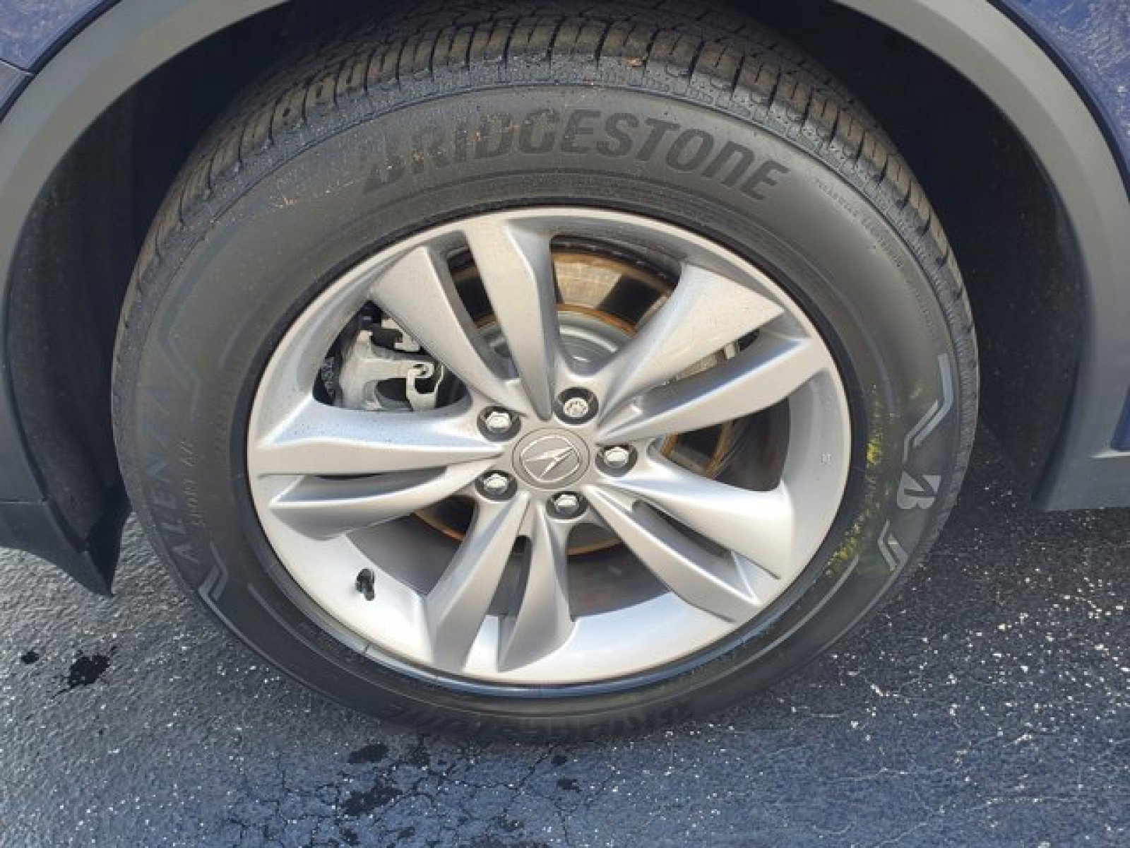 Used 2023 Acura MDX SH-AWD image 5