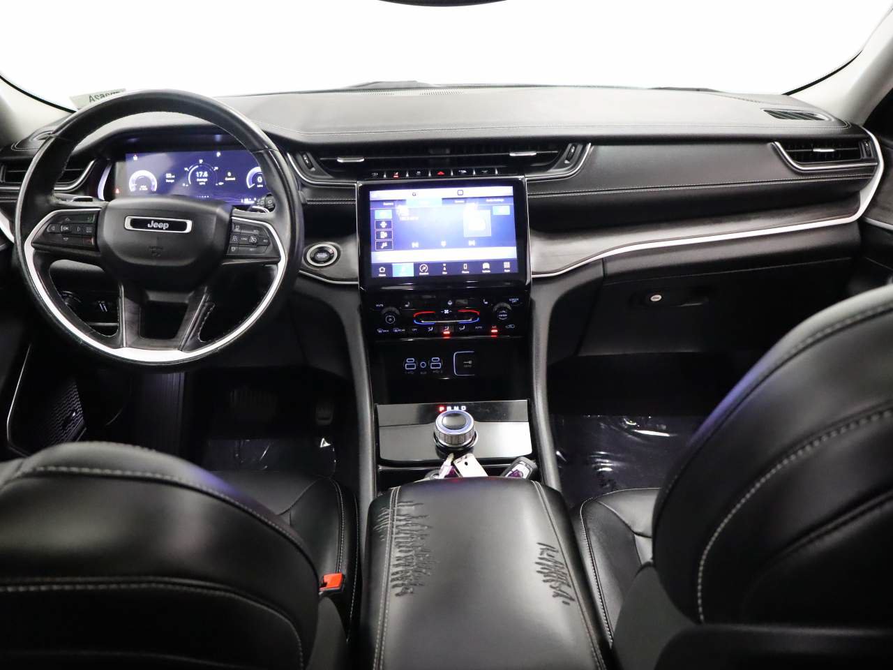 Used 2021 Jeep Grand Cherokee L Limited RWD image 15
