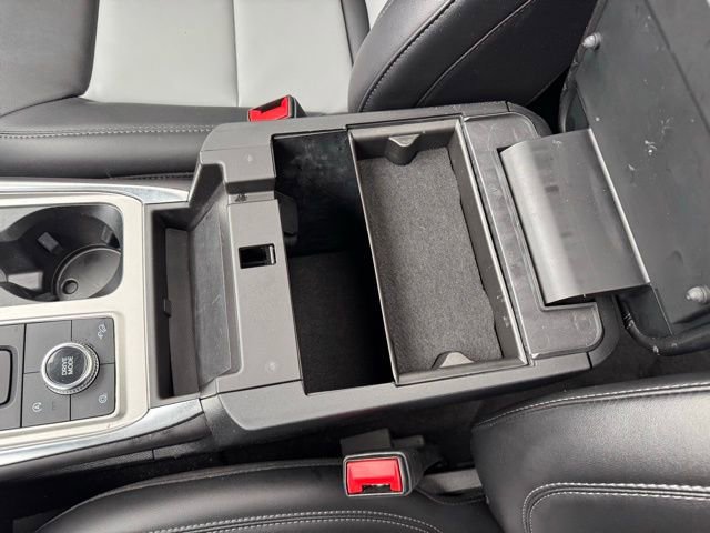 Certified 2023 Ford Explorer XLT w/ Equipment Group 202A image 25