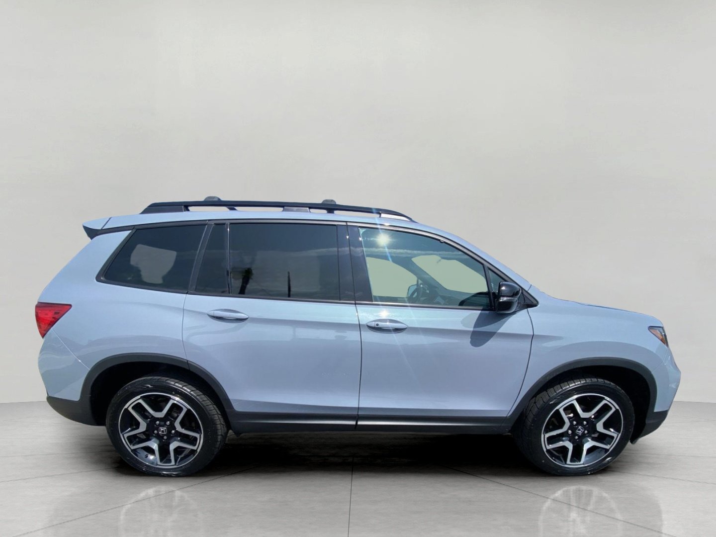 Used 2022 Honda Passport Elite image 5