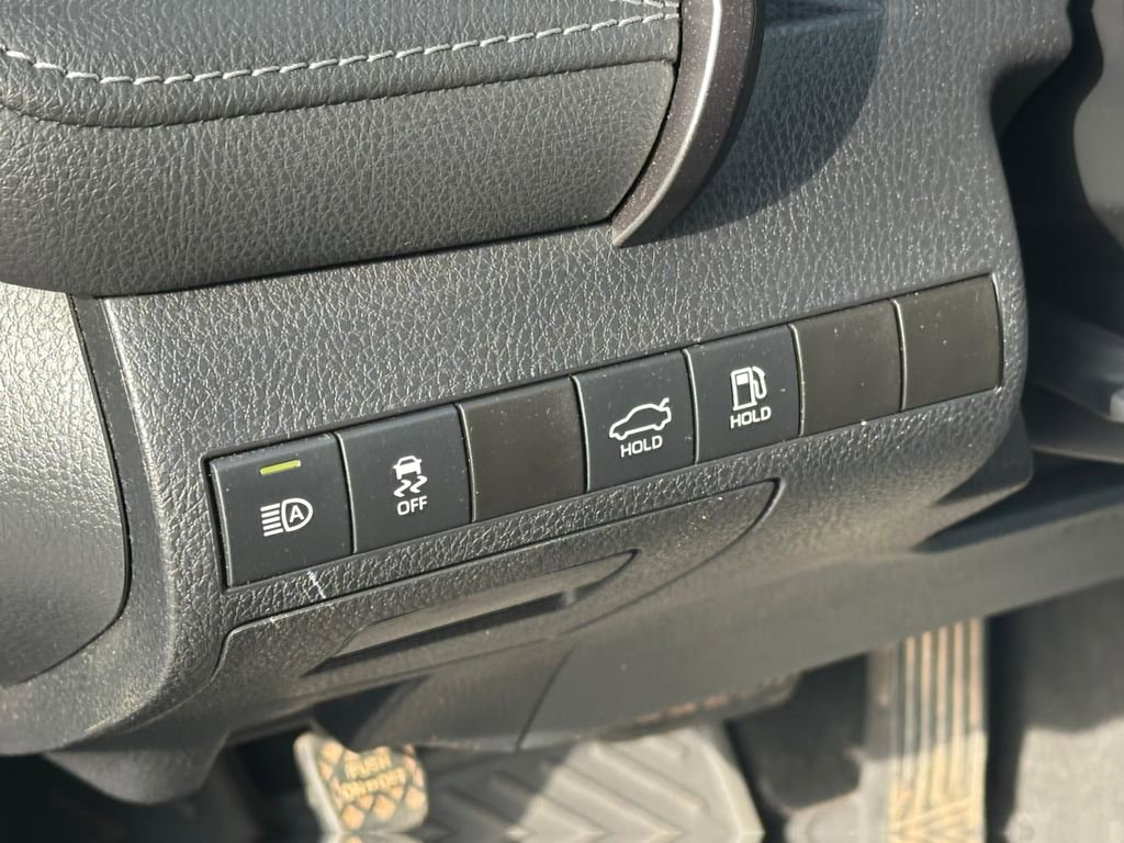 Used 2021 Toyota Camry SE image 20