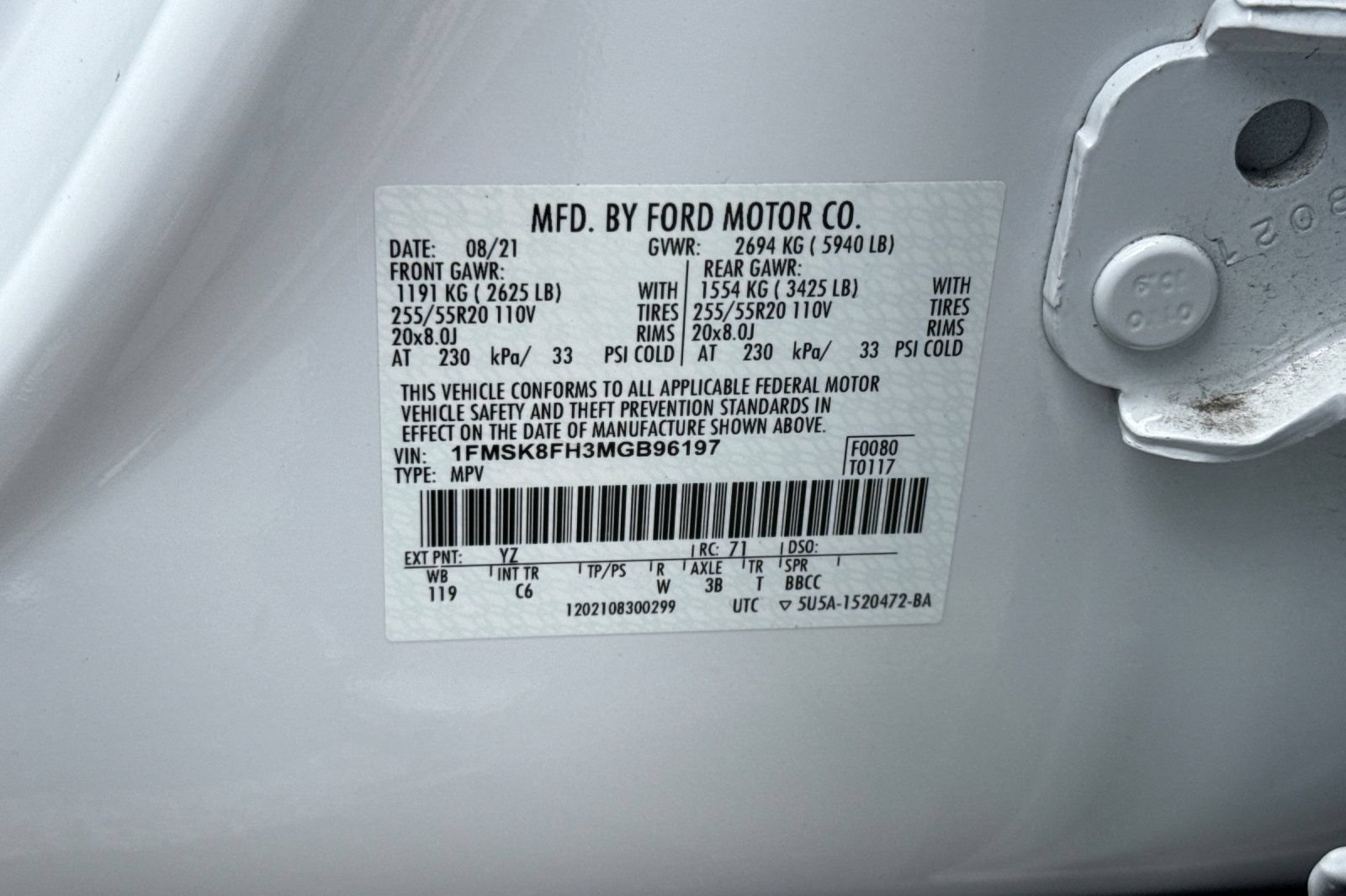 Certified 2021 Ford Explorer Limited w/ Equipment Group 301A AWD/4WD image 31