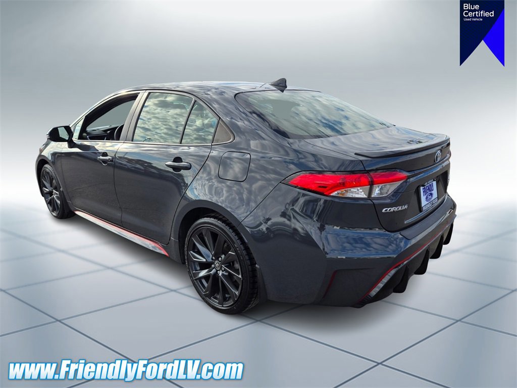 Used 2023 Toyota Corolla LE image 3
