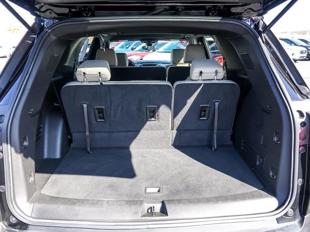 Used 2023 Chevrolet Traverse LS image 27