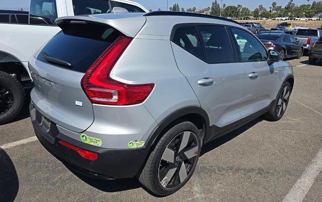 Used 2023 Volvo XC40 Recharge Ultimate AWD/4WD image 3