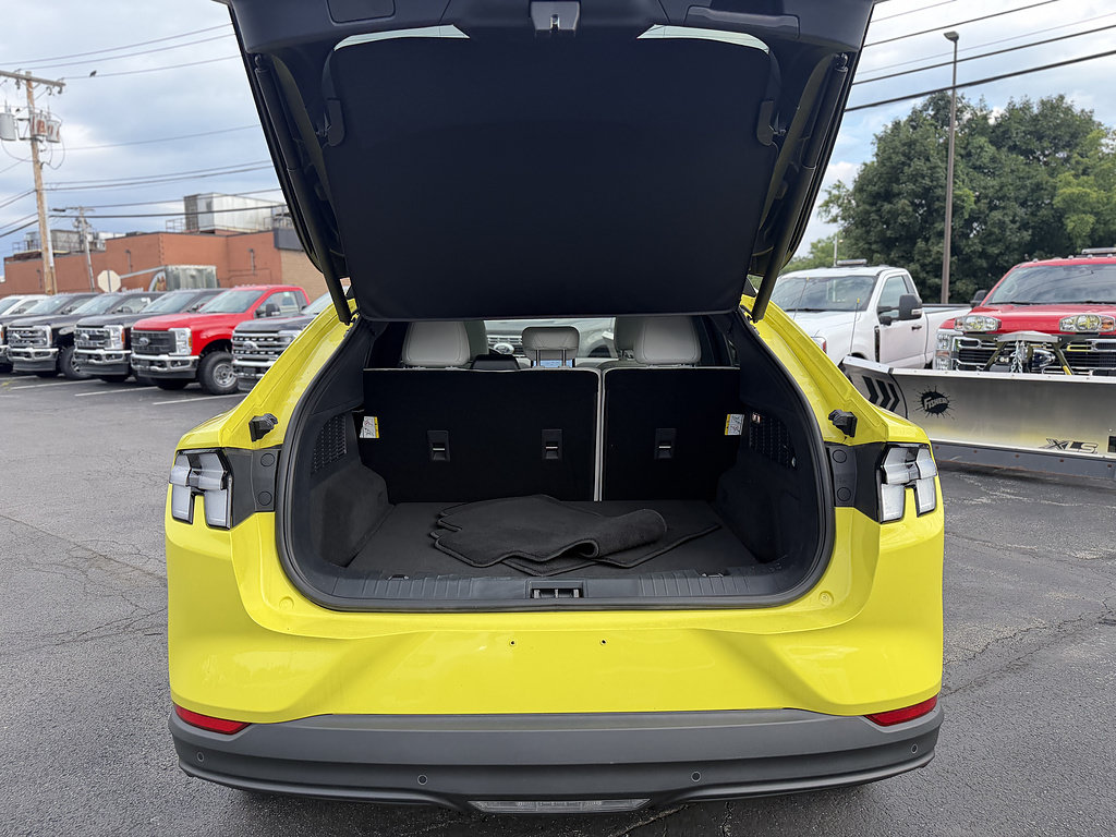 Certified 2025 Ford Mustang Mach-E Premium AWD/4WD image 7