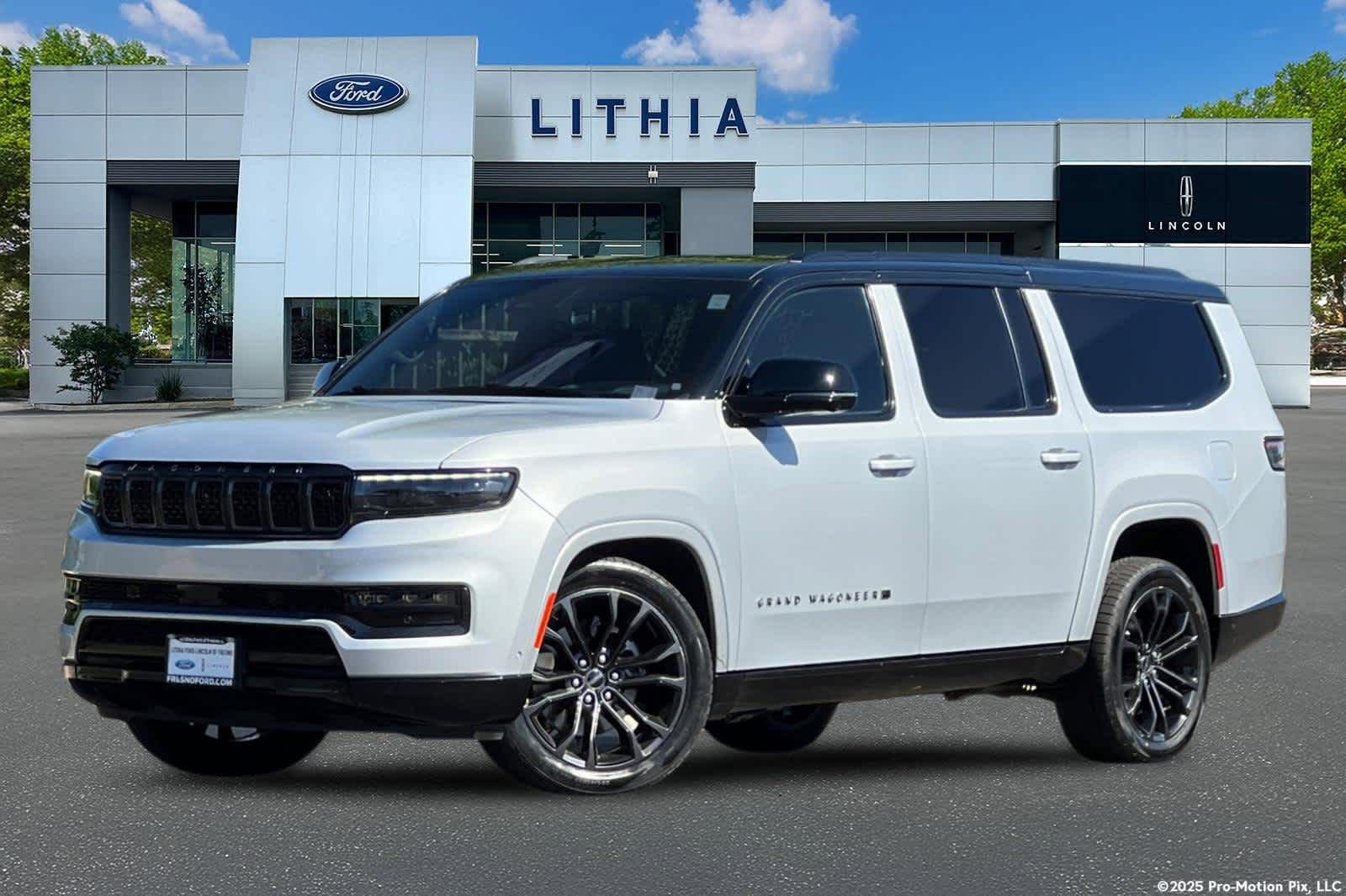 Used 2024 Jeep Grand Wagoneer L Series II w/ Quick Order Packagew 28T AWD/4WD image 1