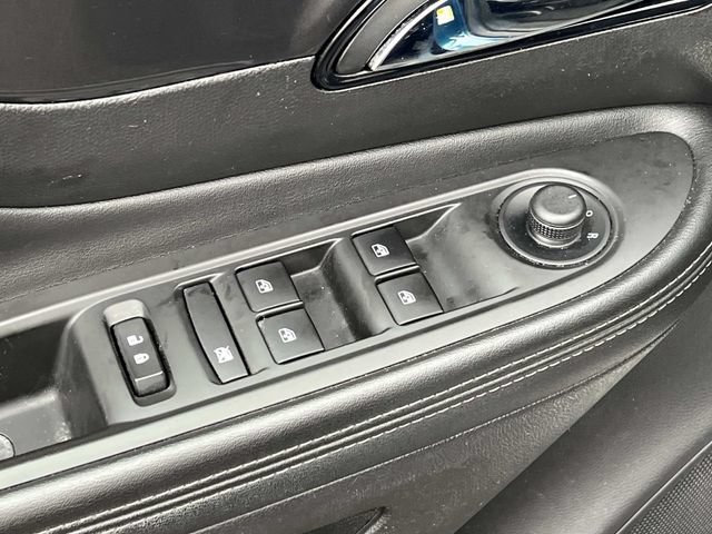 Used 2019 Buick Encore Preferred AWD/4WD image 15