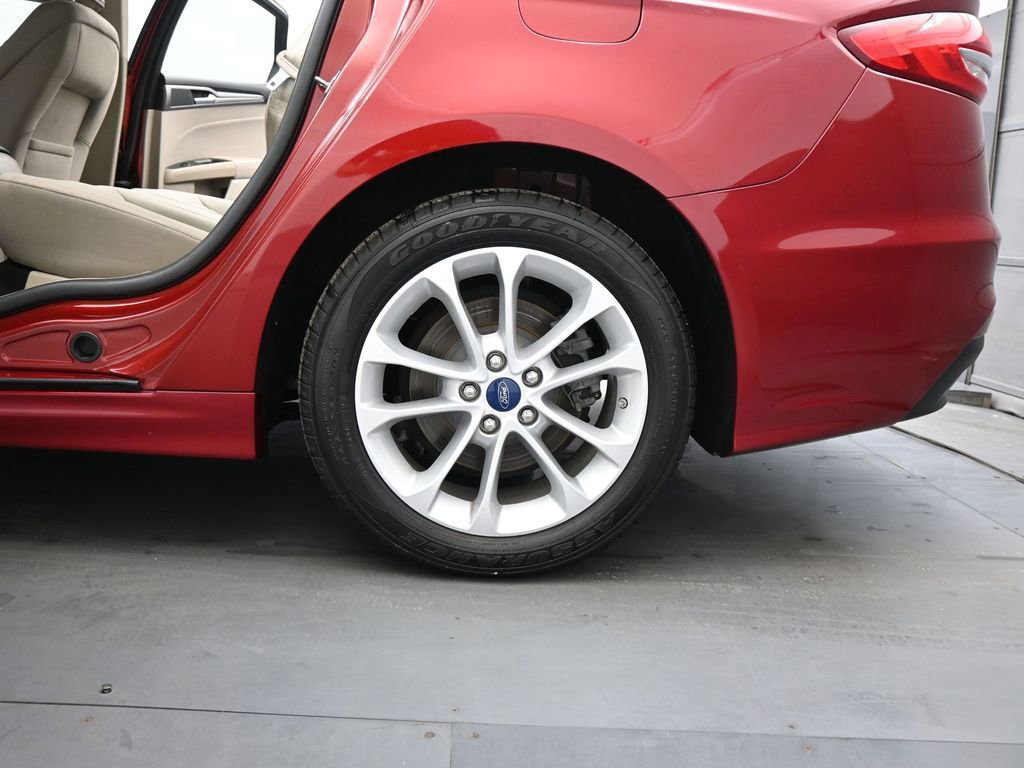 Certified 2019 Ford Fusion SE image 49
