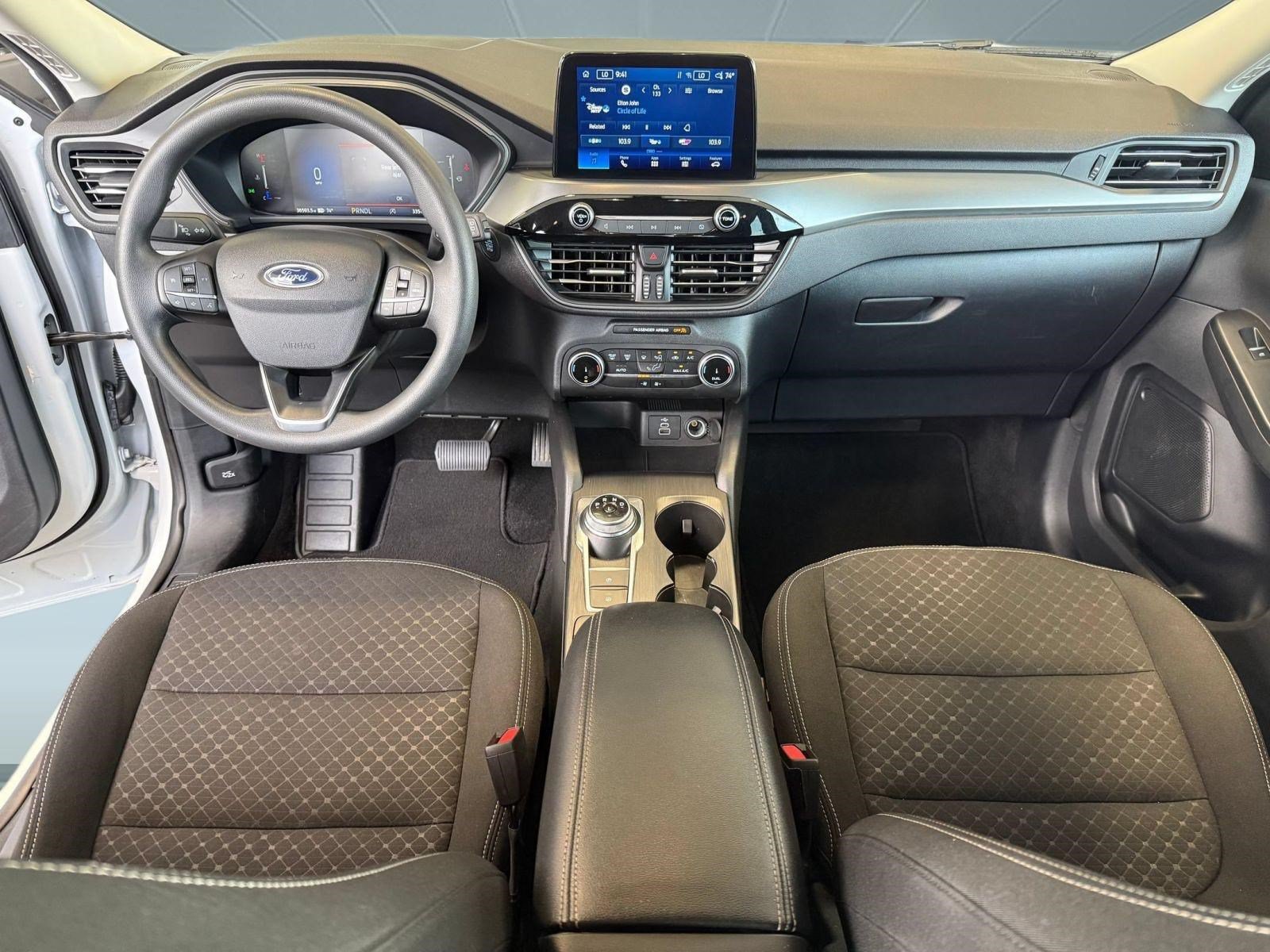 Certified 2025 Ford Escape Active FWD image 16