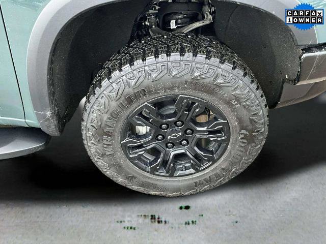 Used 2025 Chevrolet Silverado 1500 ZR2 w/ Technology Package image 31