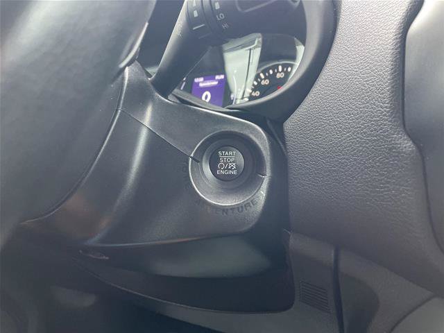 Used 2018 Jeep Renegade Altitude FWD image 24