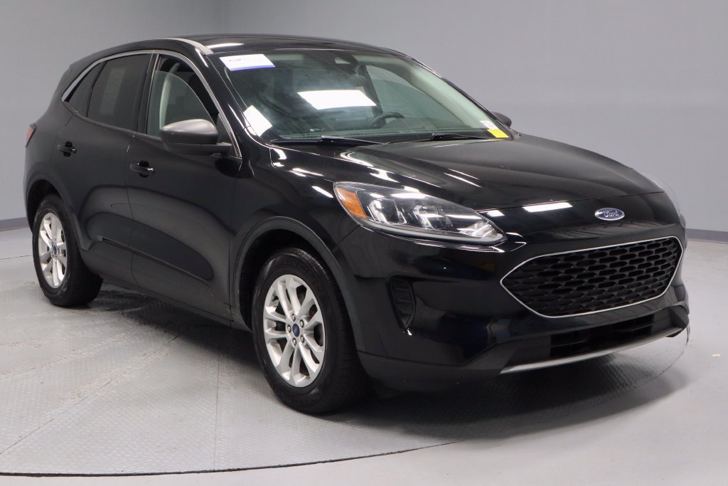 Certified 2022 Ford Escape SE w/ Convenience Package FWD image 1